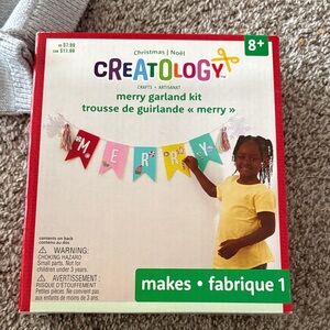 Creatology Merry Garland Kit